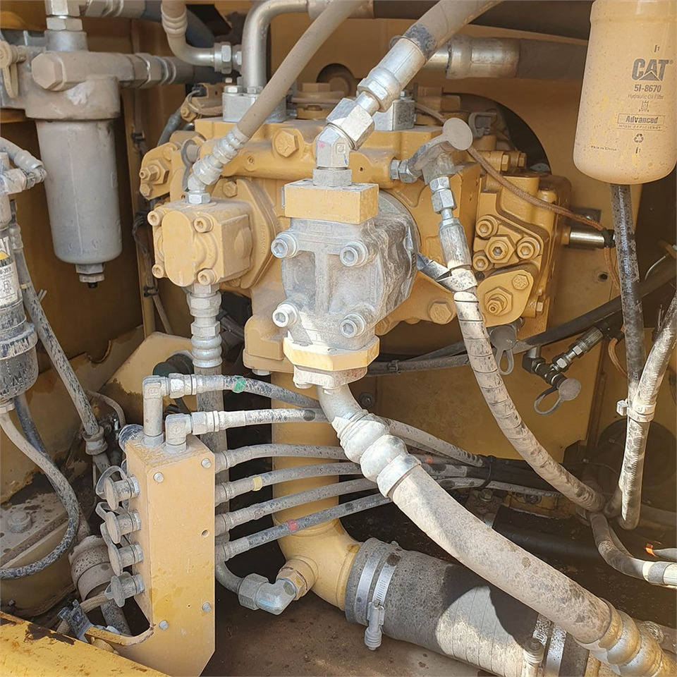 Bager guseničar Caterpillar 323 EL: slika 41