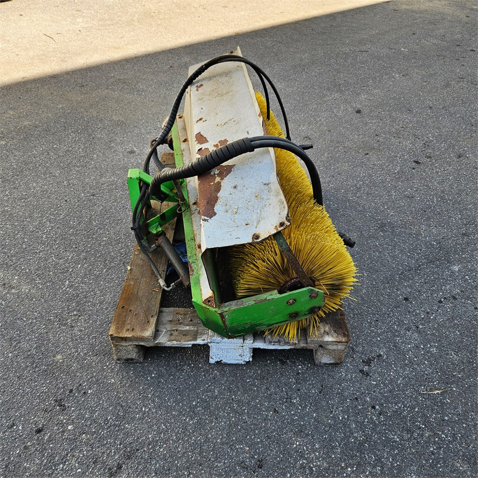 Egholm SK 120 - Metle: slika 4 Egholm SK 120 - Metle: slika 4