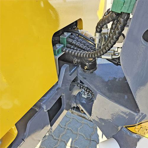 Utovarivač točkaš Eurotrack W12 MS-2: slika 14