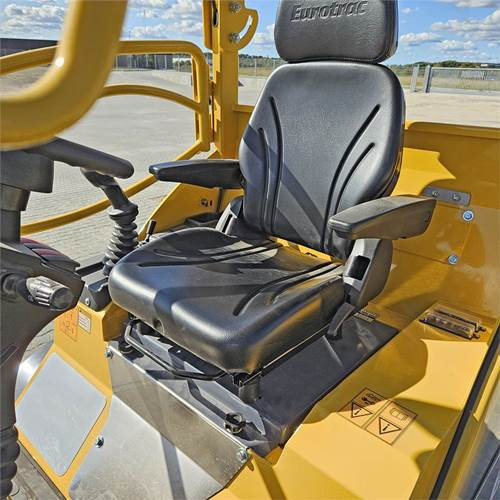 Utovarivač točkaš Eurotrack W12 MS-2: slika 9