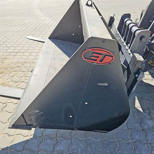 Utovarivač točkaš Eurotrack W12 MS-2: slika 19