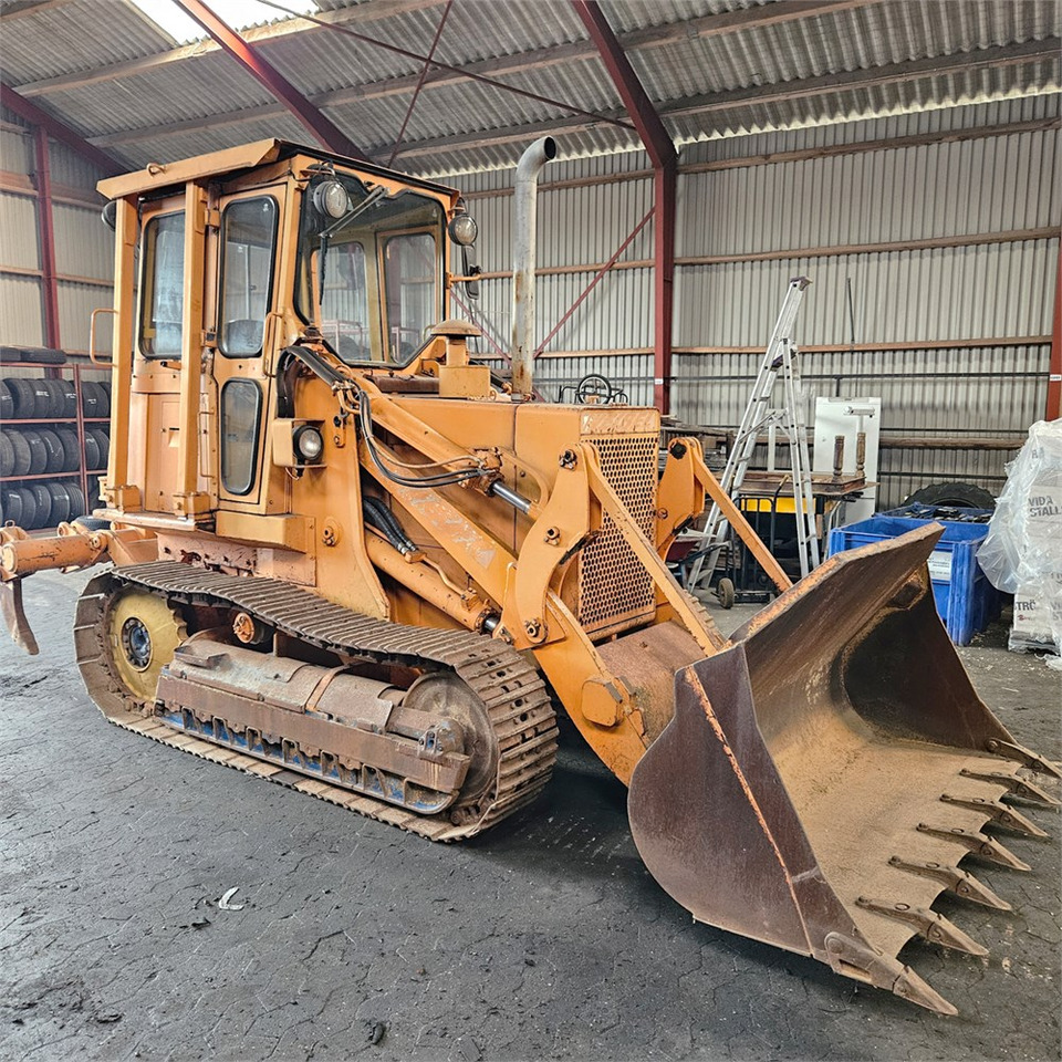 Fiat-Allis 571 FL7 B - Utovarivač guseničar: slika 1 Fiat-Allis 571 FL7 B - Utovarivač guseničar: slika 1