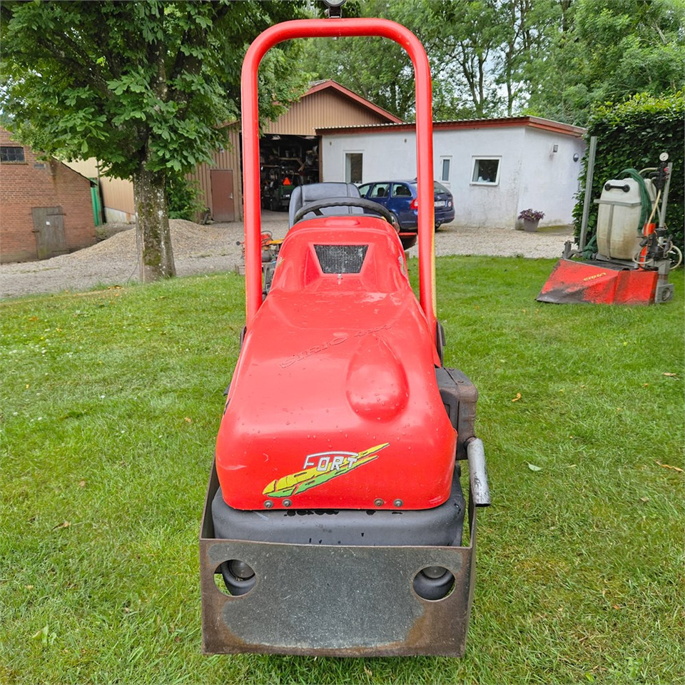 Šumarski traktor Fort Sirio 4 x 4: slika 8 Šumarski traktor Fort Sirio 4 x 4: slika 8
