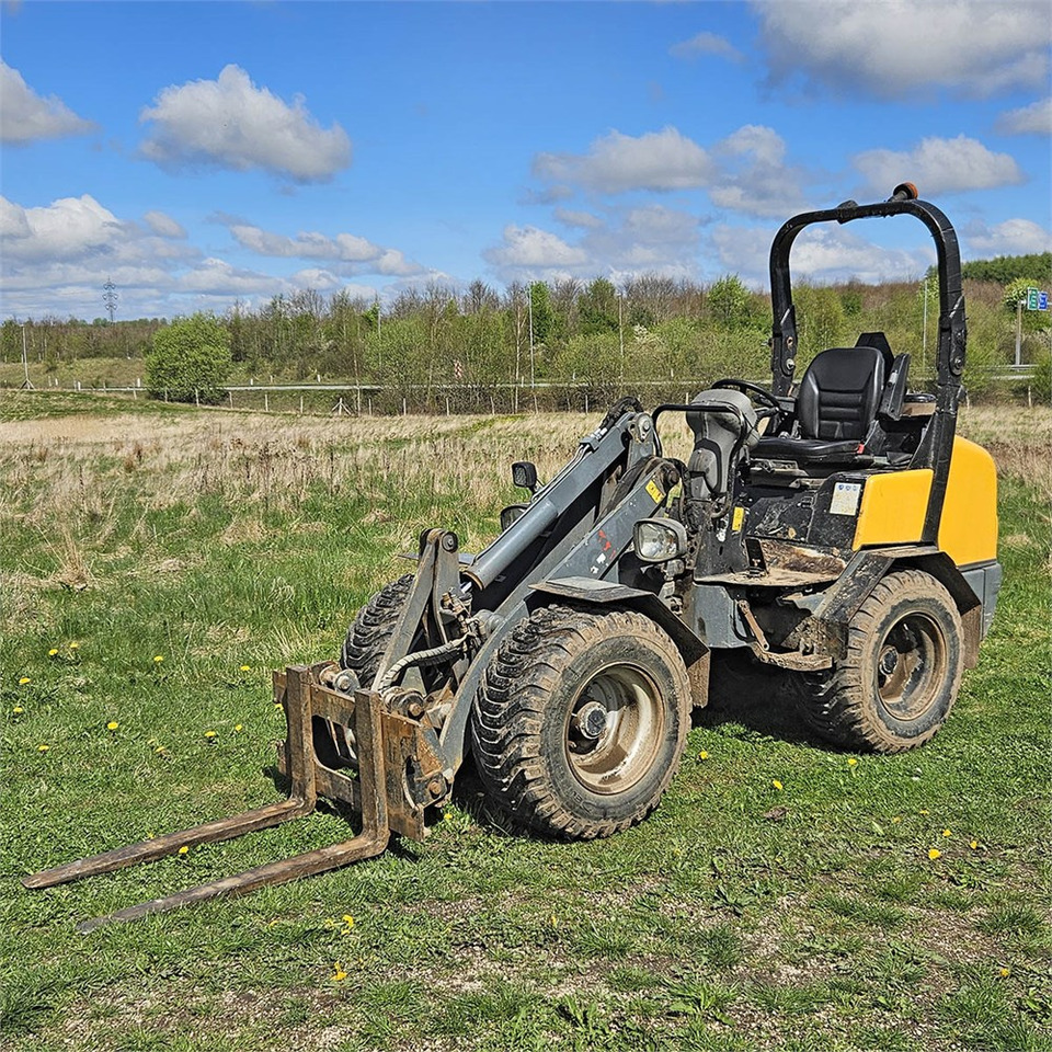 Giant V452T X-TRA HD - Mini utovarivač: slika 5 Giant V452T X-TRA HD - Mini utovarivač: slika 5