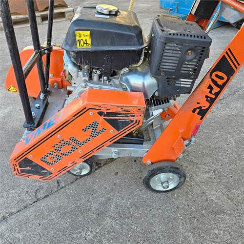 Mašina za asfalt Gölz FS170: slika 12