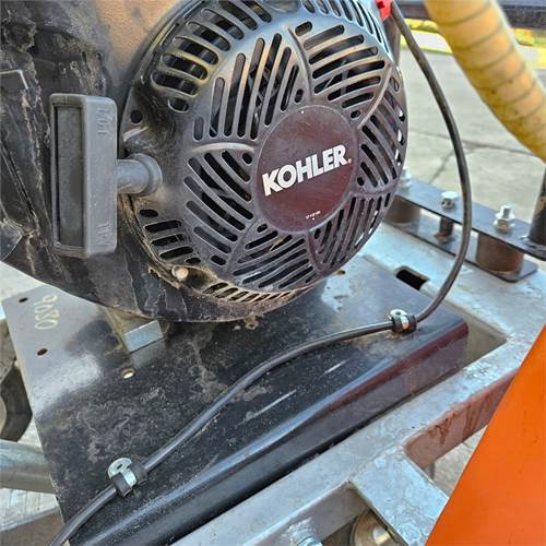 Mašina za asfalt Gölz FS170: slika 21