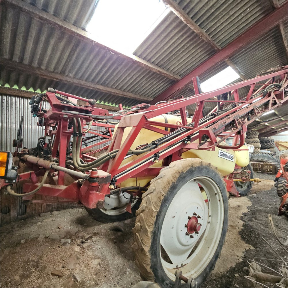 Hardi CM2 Commander 2.800 l - Prskalica: slika 5 Hardi CM2 Commander 2.800 l - Prskalica: slika 5