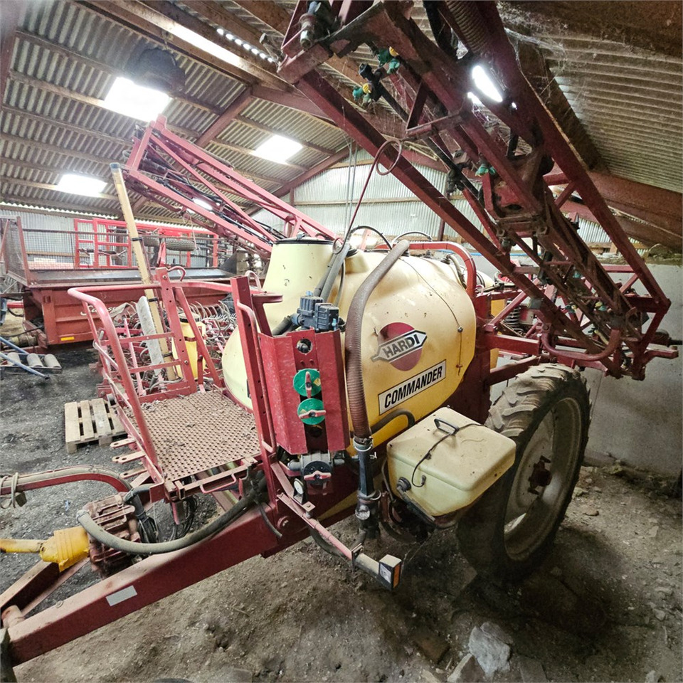 Hardi CM2 Commander 2.800 l - Prskalica: slika 3 Hardi CM2 Commander 2.800 l - Prskalica: slika 3