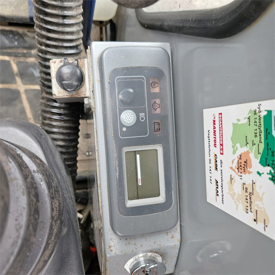 Mini bager Hitachi FH50 U: slika 11 Mini bager Hitachi FH50 U: slika 11