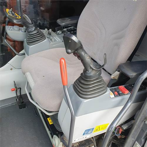 Bager točkaš Hitachi ZX145 WT-6: slika 22