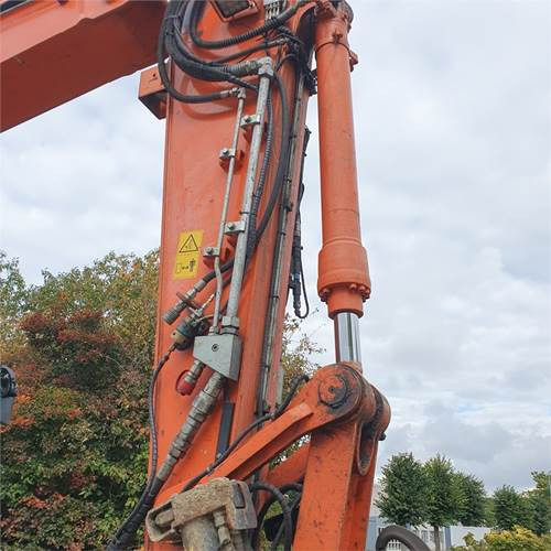 Bager točkaš Hitachi ZX145 WT-6: slika 49