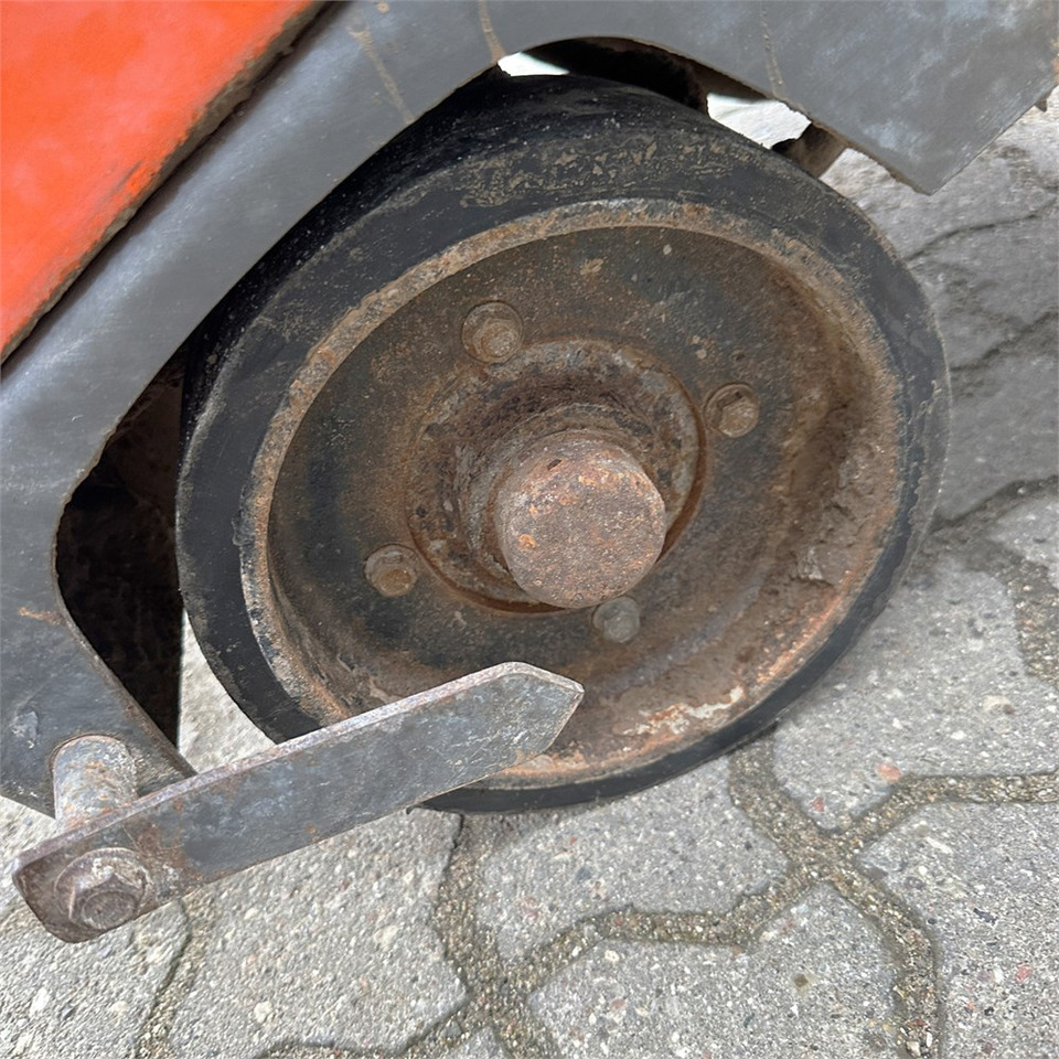 Mašina za beton Husqvarna FS7000 D: slika 24 Mašina za beton Husqvarna FS7000 D: slika 24