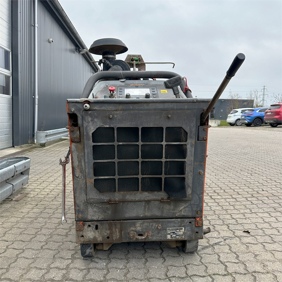 Mašina za beton Husqvarna FS7000 D: slika 9 Mašina za beton Husqvarna FS7000 D: slika 9