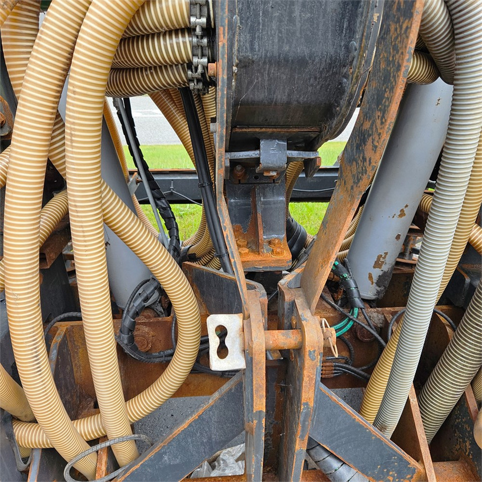 Intertech 7,5m - Oprema za đubrenje: slika 5 Intertech 7,5m - Oprema za đubrenje: slika 5