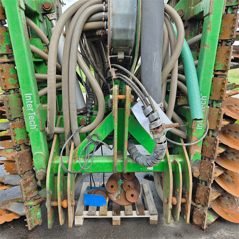 Intertech 7 m - Oprema za đubrenje: slika 5 Intertech 7 m - Oprema za đubrenje: slika 5