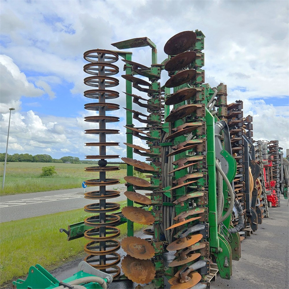 Intertech 7 m - Oprema za đubrenje: slika 4 Intertech 7 m - Oprema za đubrenje: slika 4