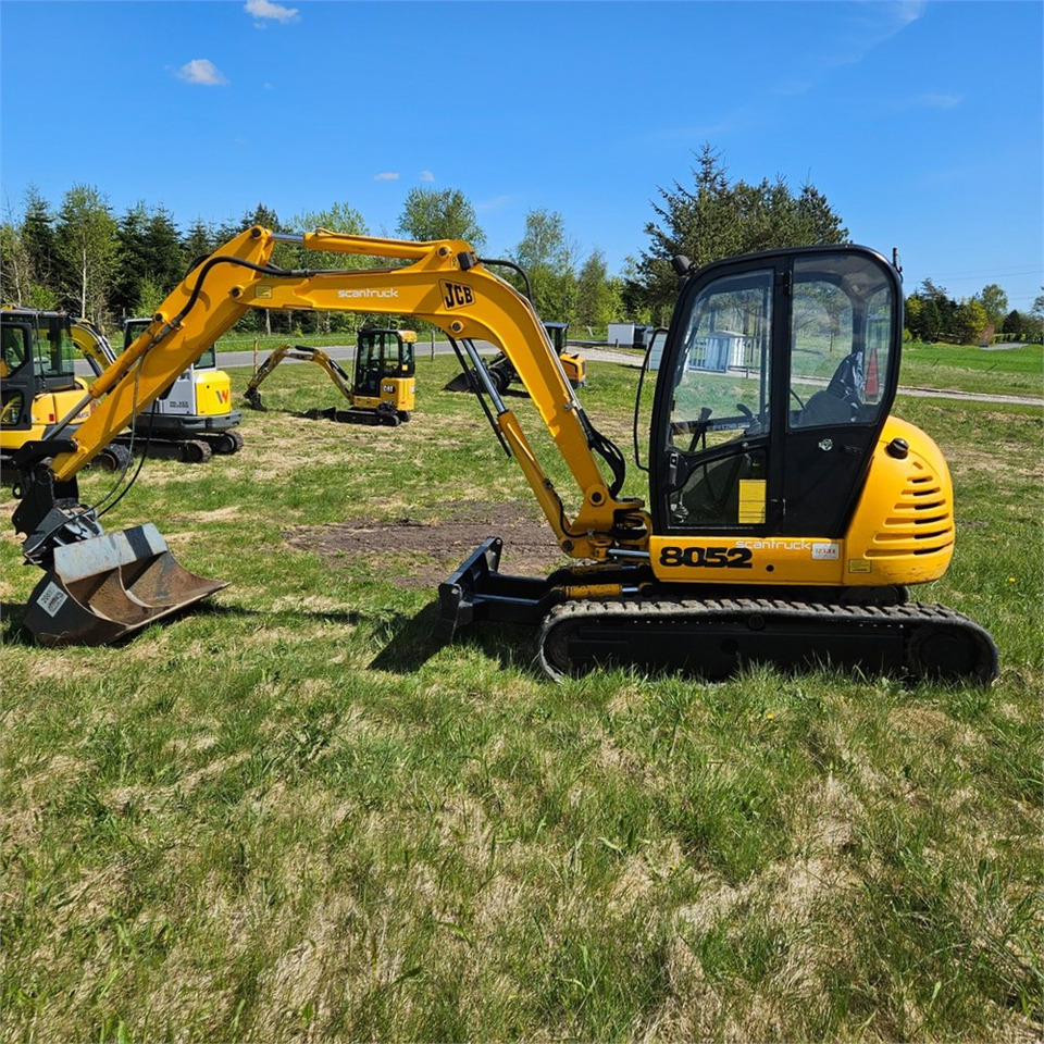 JCB 8052 - Mini bager: slika 1 JCB 8052 - Mini bager: slika 1