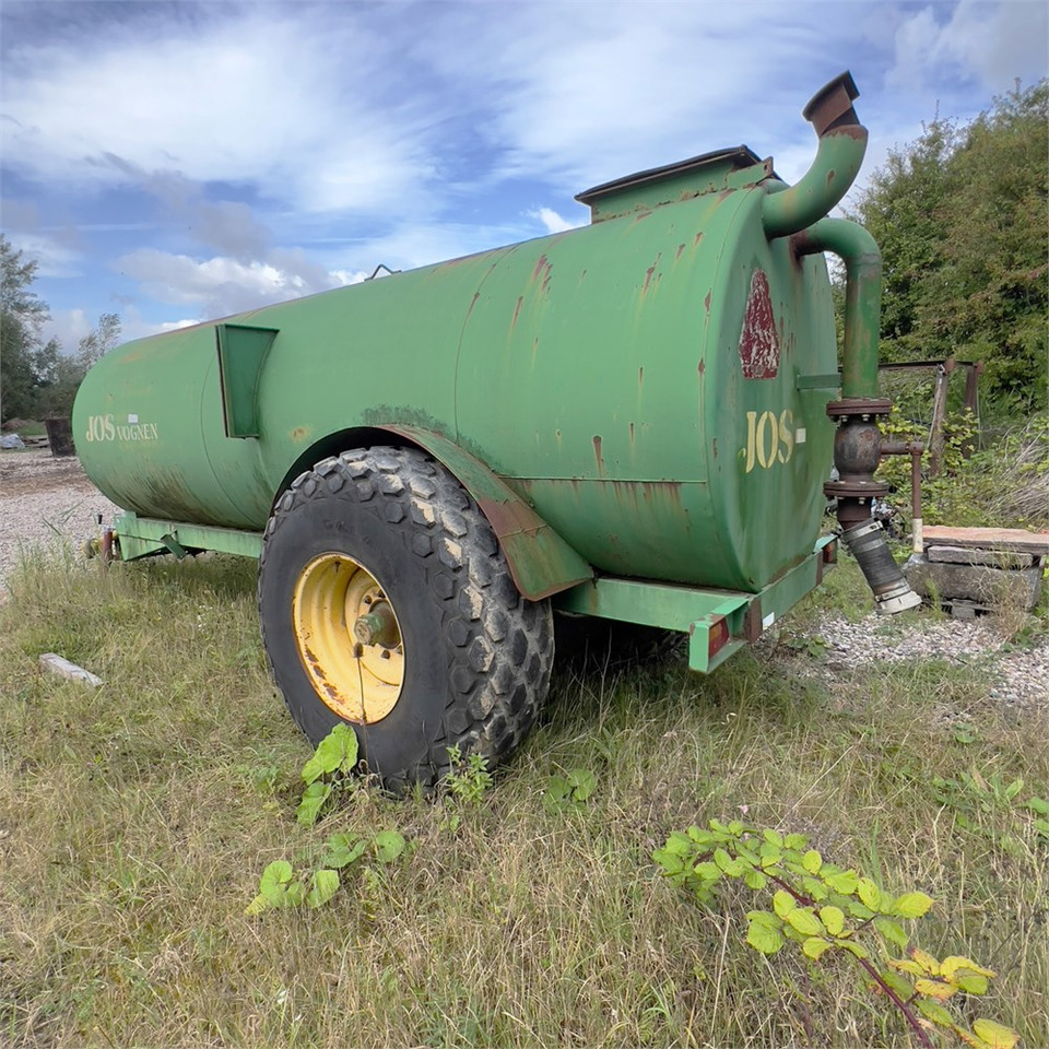 JOS 9 - Prikolica cisterna: slika 3 JOS 9 - Prikolica cisterna: slika 3