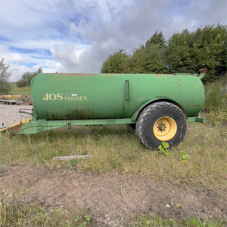 JOS 9 - Prikolica cisterna: slika 2 JOS 9 - Prikolica cisterna: slika 2