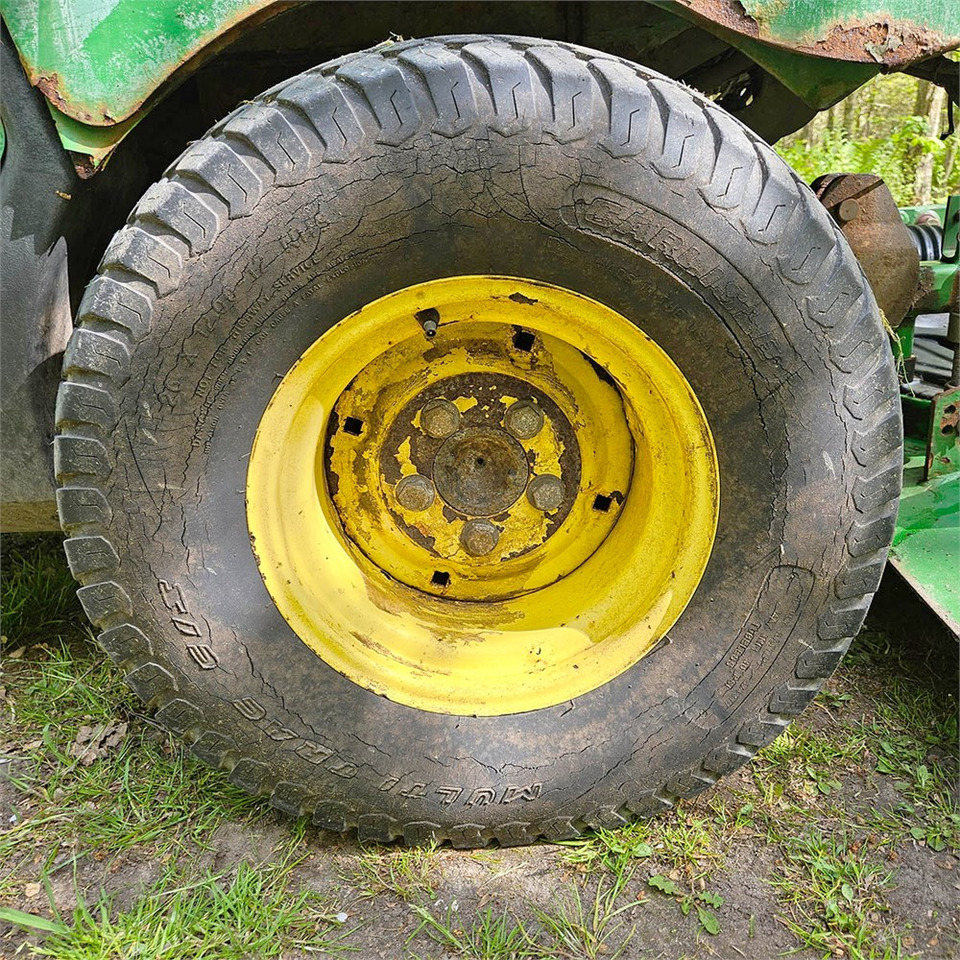 Lizing John Deere 1565 Series II 4WD John Deere 1565 Series II 4WD: slika 40