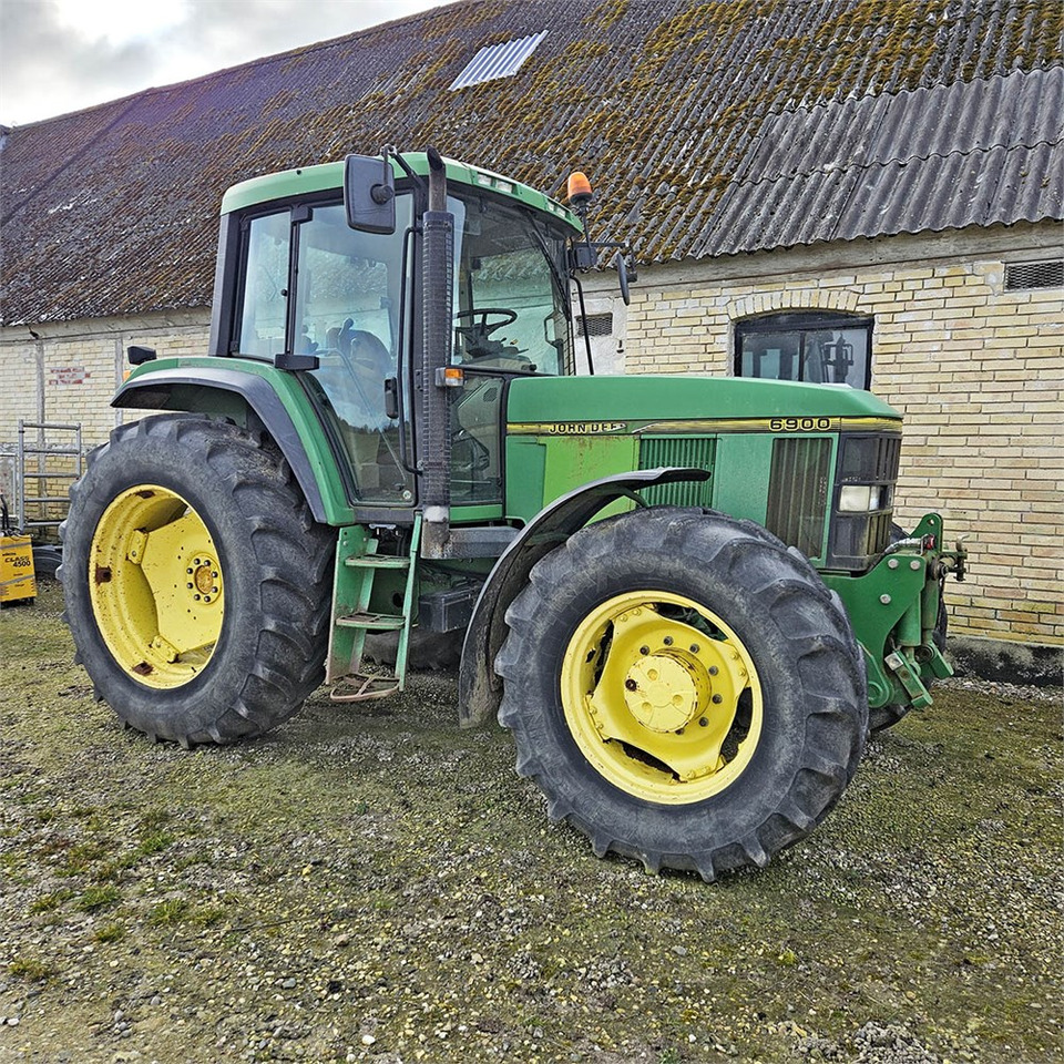 John Deere 6900 - Traktor: slika 1 John Deere 6900 - Traktor: slika 1