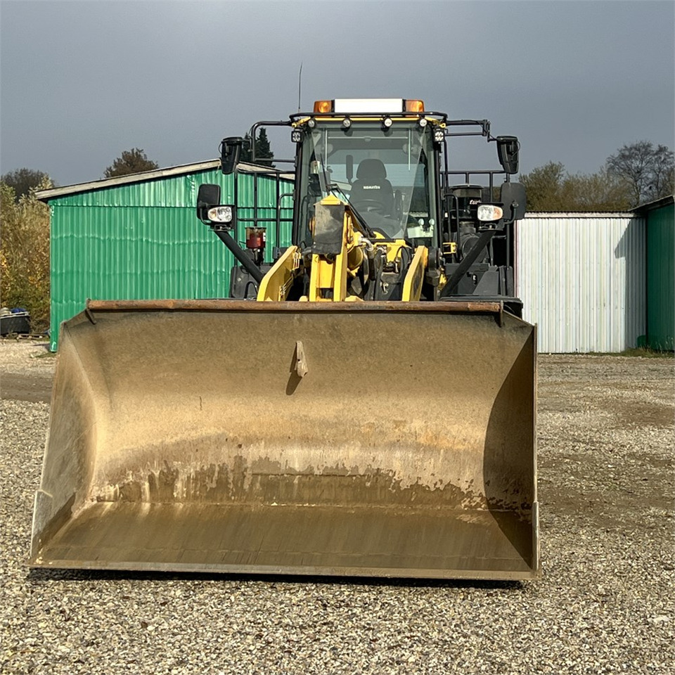 Komatsu WA480-8 - Utovarivač točkaš: slika 2 Komatsu WA480-8 - Utovarivač točkaš: slika 2