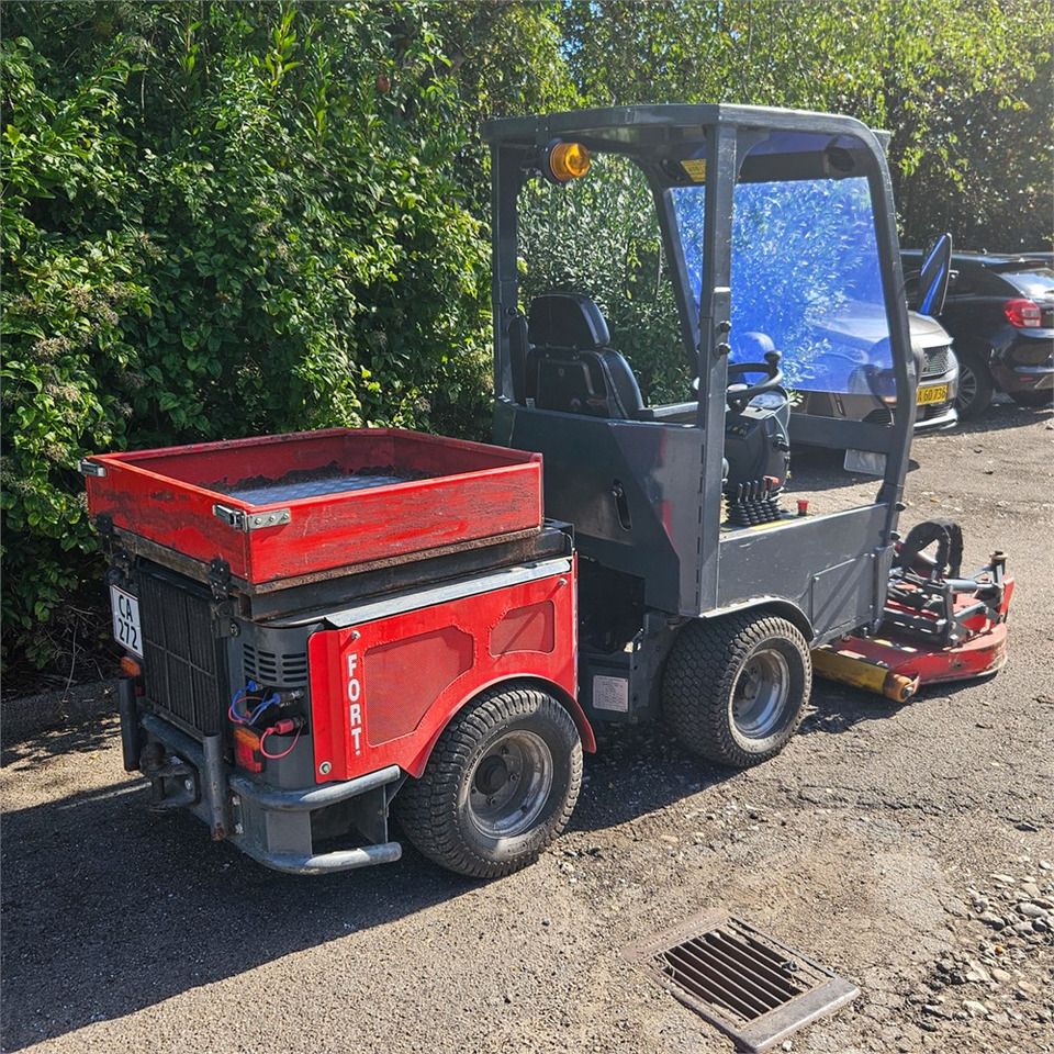 Fort MPM 30 D - Korisno/ Posebno vozilo: slika 4 Fort MPM 30 D - Korisno/ Posebno vozilo: slika 4