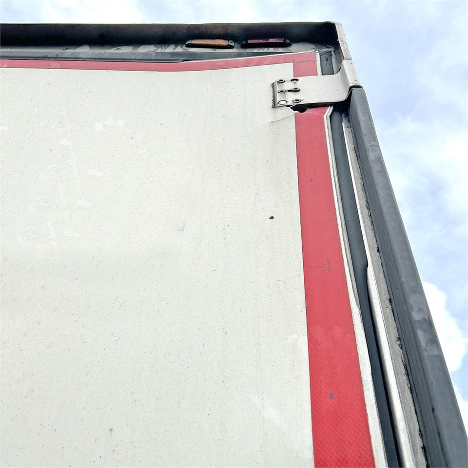 Poluprikolica hladnjače Krone Refrigerated trailer: slika 36
