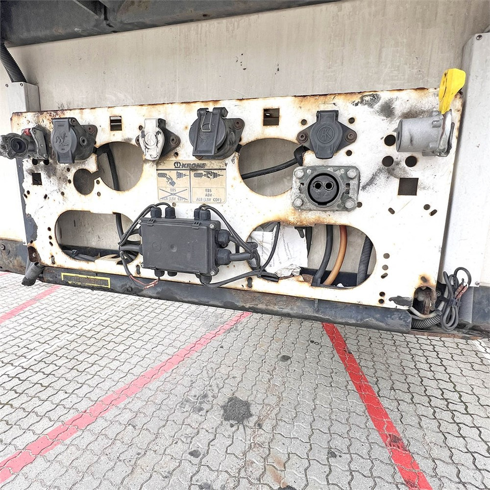Poluprikolica hladnjače Krone Refrigerated trailer: slika 19