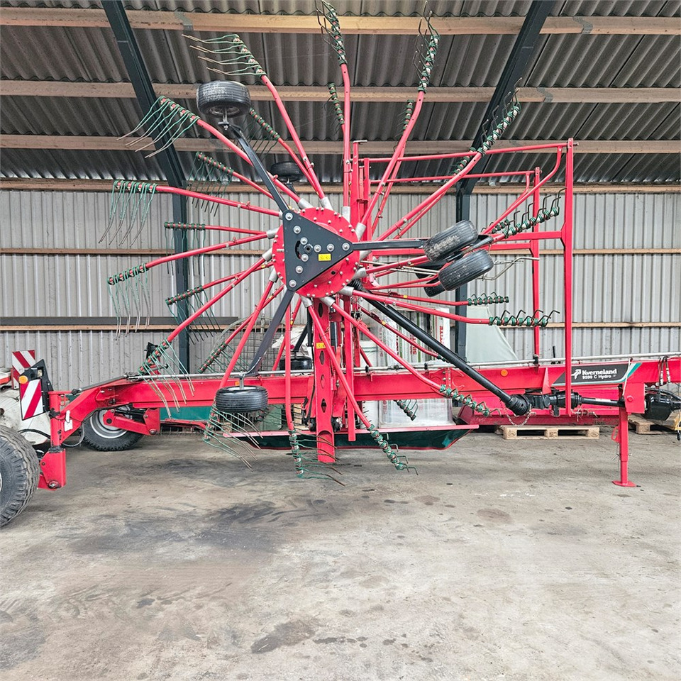 Kverneland 9590C - Oprema za prevrtanje i razlaganje: slika 1 Kverneland 9590C - Oprema za prevrtanje i razlaganje: slika 1