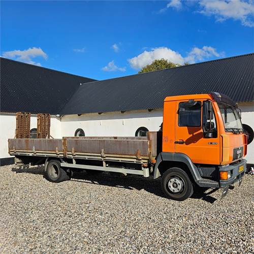 MAN 8 163 lc - Kamion sa tovarnim sandukom: slika 1 MAN 8 163 lc - Kamion sa tovarnim sandukom: slika 1