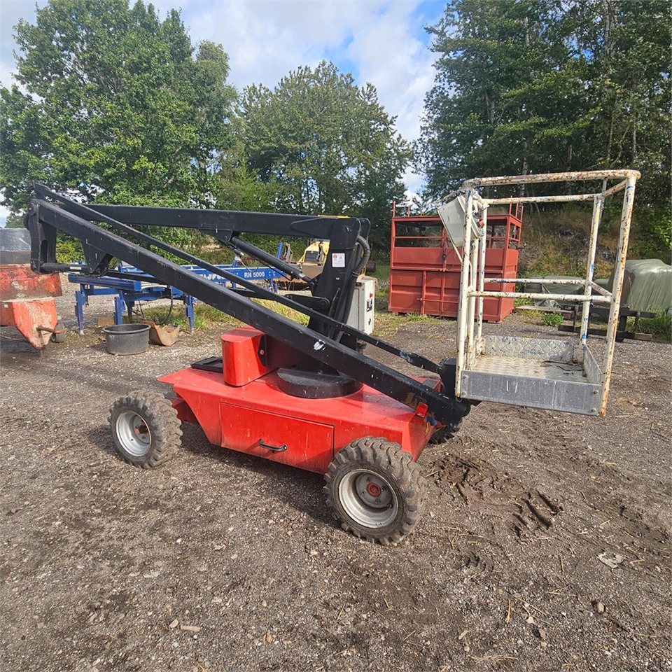 Manitou 100 AE - Zglobna platforma: slika 1 Manitou 100 AE - Zglobna platforma: slika 1