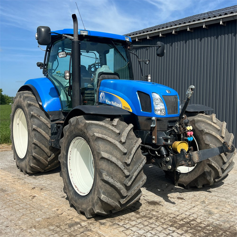 New Holland T6050 - Traktor: slika 1 New Holland T6050 - Traktor: slika 1
