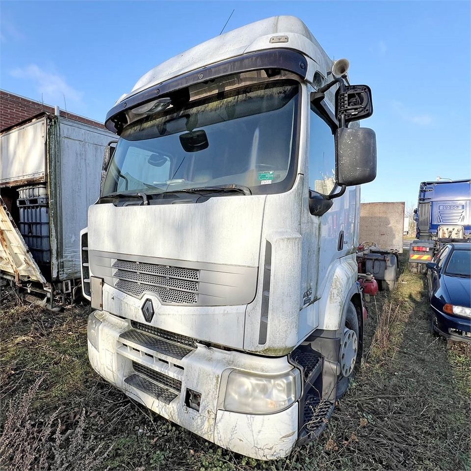 Renault 410 DXI Premimium - Kamion sa golom šasijom i zatvorenom kabinom: slika 4 Renault 410 DXI Premimium - Kamion sa golom šasijom i zatvorenom kabinom: slika 4