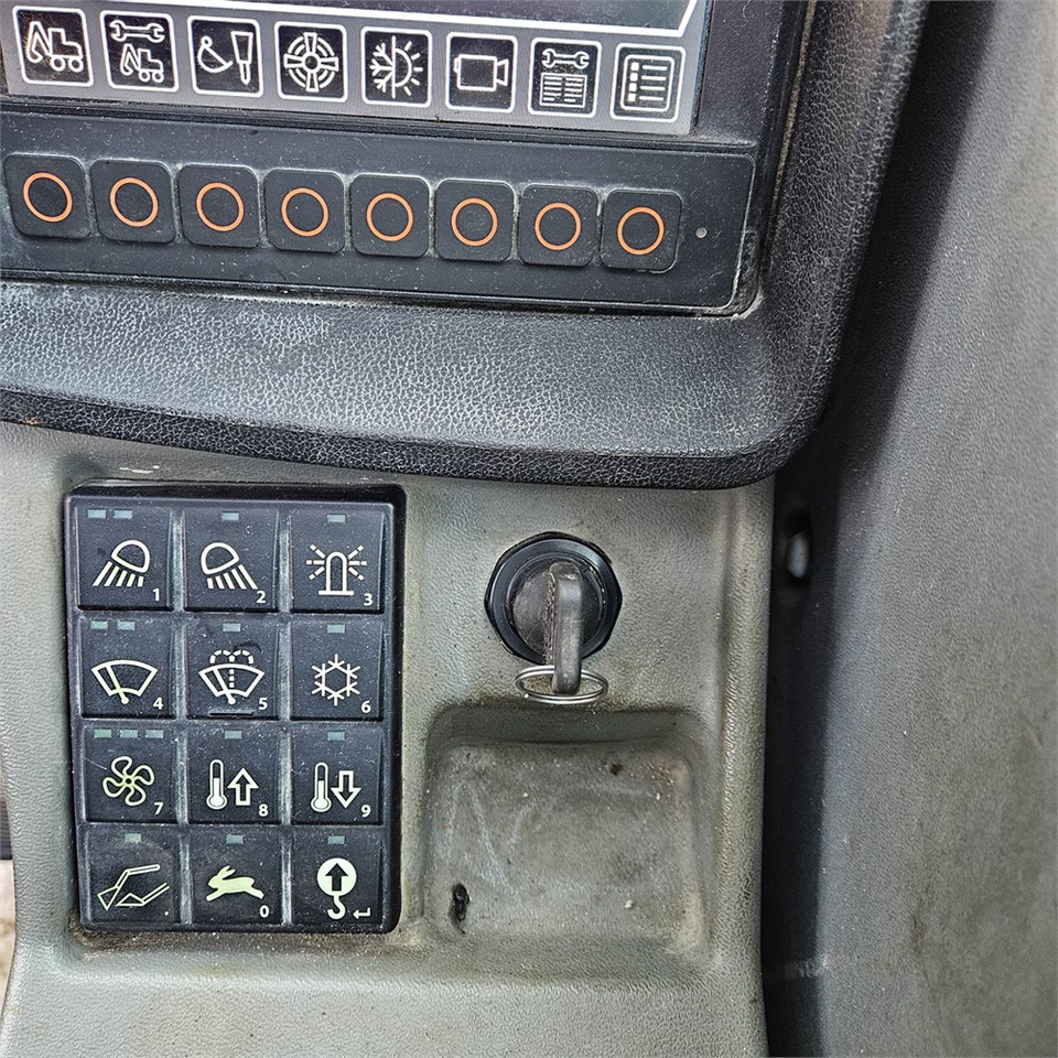 Bager točkaš Schaeff-Terex TW110: slika 17