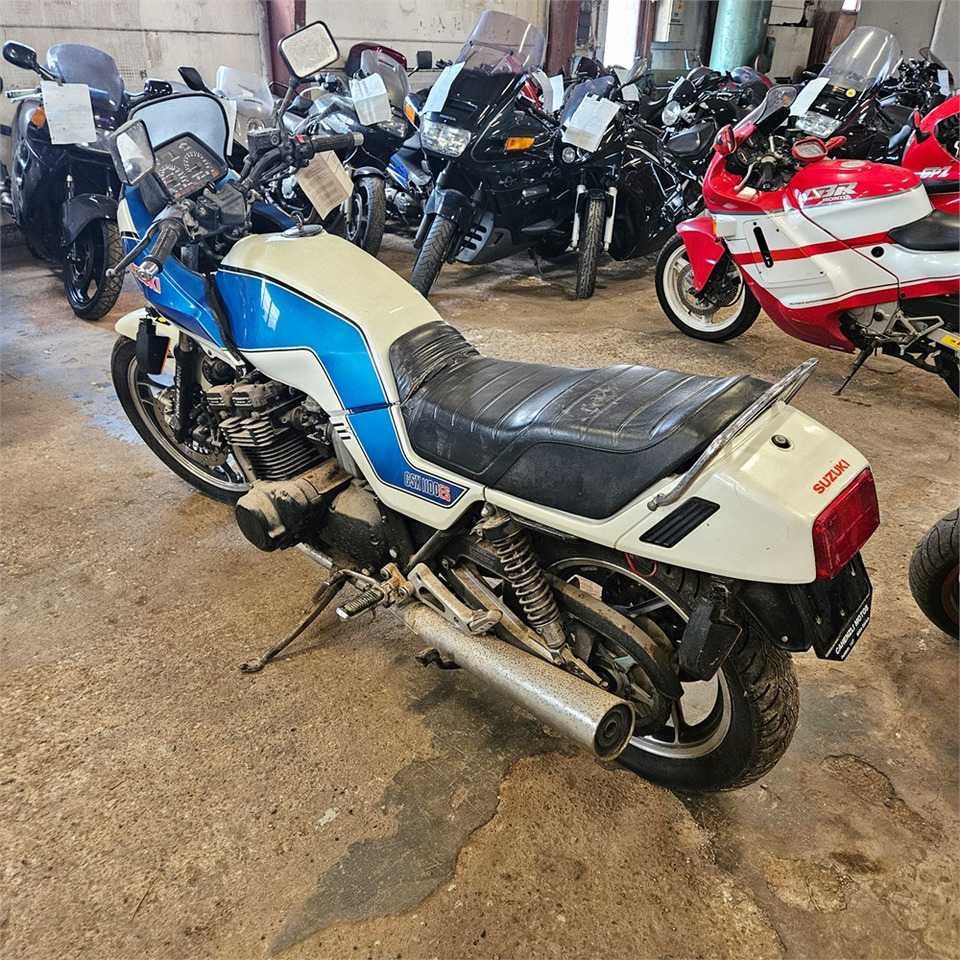 Suzuki GSX 1100 ES - Motocikl: slika 5 Suzuki GSX 1100 ES - Motocikl: slika 5