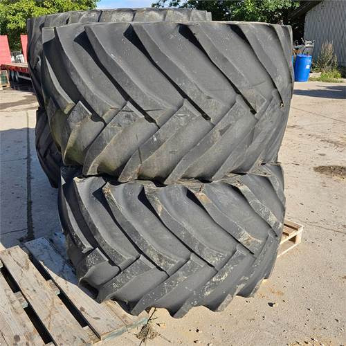 Trelleborg TM165 - Traktor: slika 1 Trelleborg TM165 - Traktor: slika 1