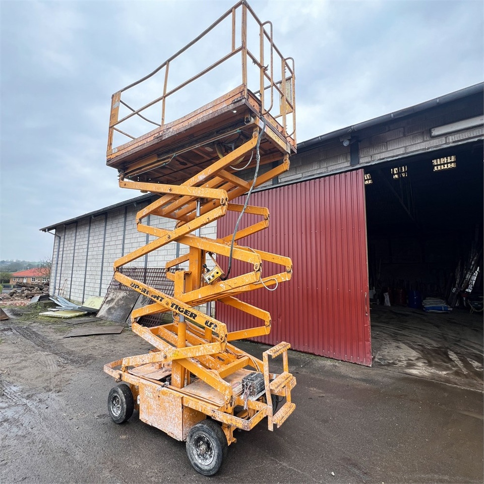 UpRight Tiger F5024-01 - Lift u obliku makaza: slika 1 UpRight Tiger F5024-01 - Lift u obliku makaza: slika 1