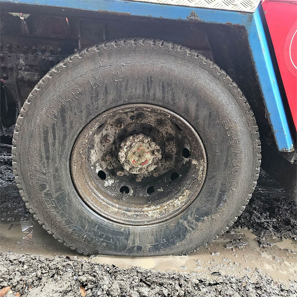 Kamion sa hidrauličnom kukom Volvo 420: slika 34