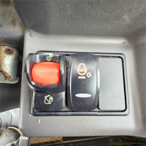 Mini bager Volvo EC20 E: slika 17