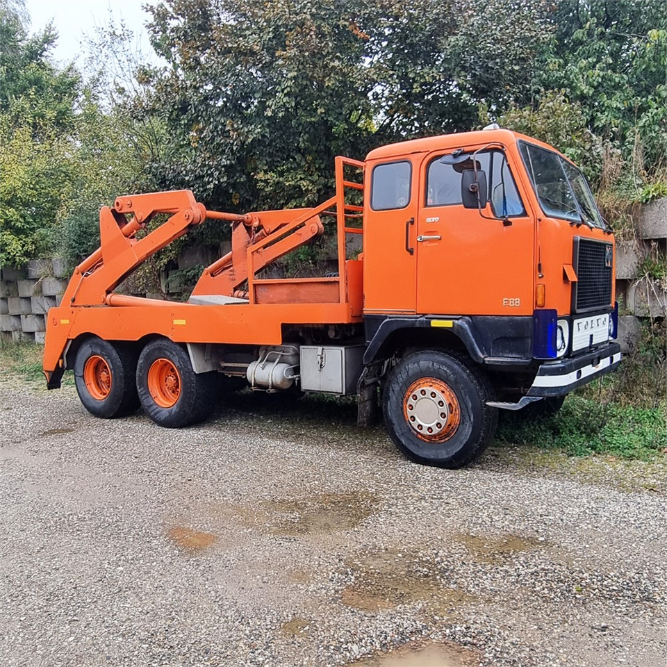 Kamion za utovaranje kontejnera Volvo F 88: slika 7