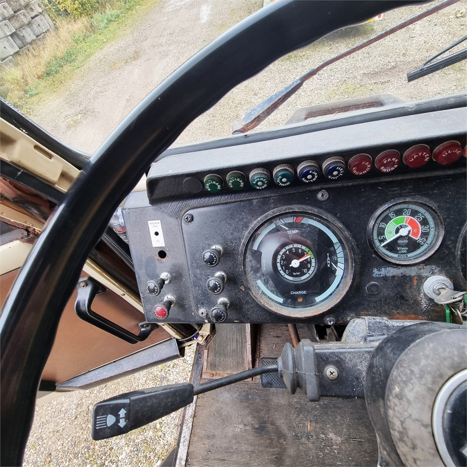 Kamion za utovaranje kontejnera Volvo F 88: slika 16