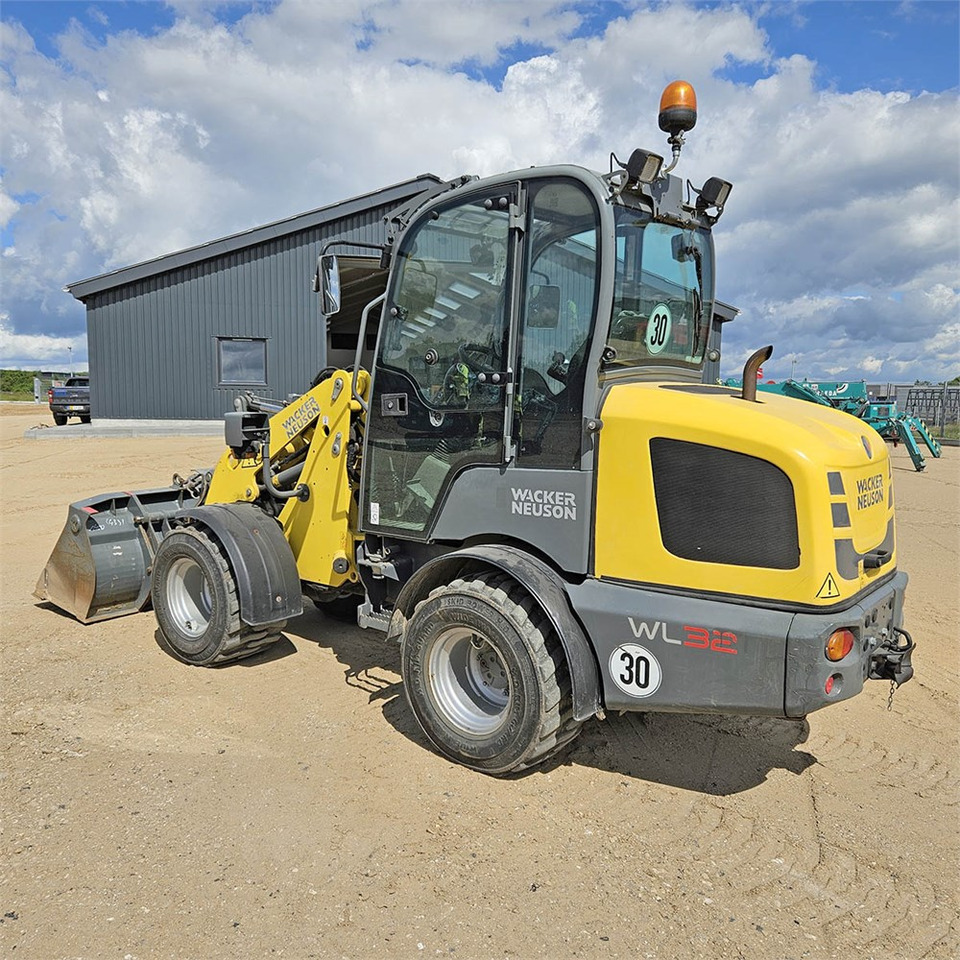 Wacker Neuson WL 32/RL30 - Utovarivač točkaš: slika 3 Wacker Neuson WL 32/RL30 - Utovarivač točkaš: slika 3