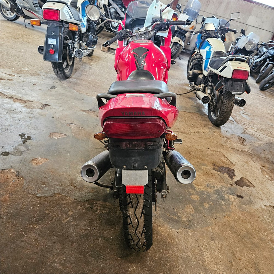 Yamaha XJ600 Diversion - Motocikl: slika 4 Yamaha XJ600 Diversion - Motocikl: slika 4