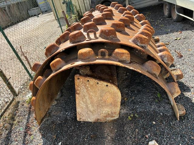 CATERPILLAR COQUILLE PIED DE MOUTON CS 663E - Dodatak za Građevinska mašina: slika 2 CATERPILLAR COQUILLE PIED DE MOUTON CS 663E - Dodatak za Građevinska mašina: slika 2