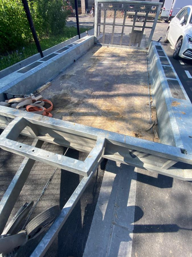 HENRA 2 ESSIEUX - Prikolica za prevoz radnih mašina: slika 4 HENRA 2 ESSIEUX - Prikolica za prevoz radnih mašina: slika 4