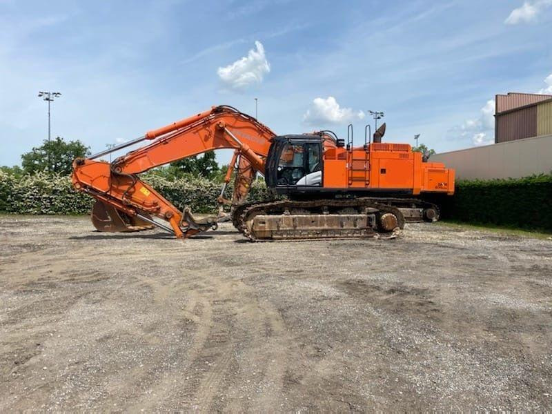 Hitachi ZX 690 - Bager guseničar: slika 1 Hitachi ZX 690 - Bager guseničar: slika 1