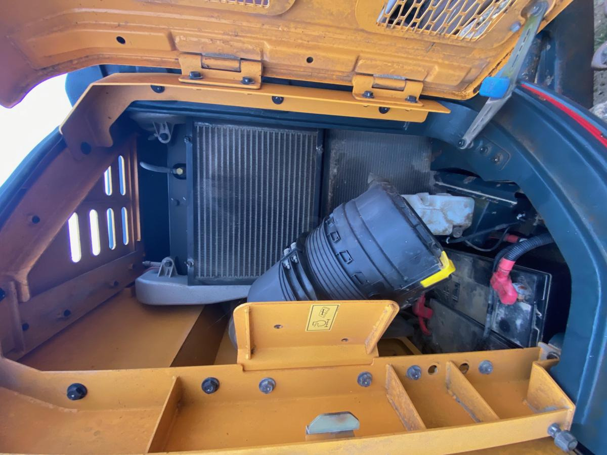 Bager guseničar Hyundai HX 145LCR: slika 18