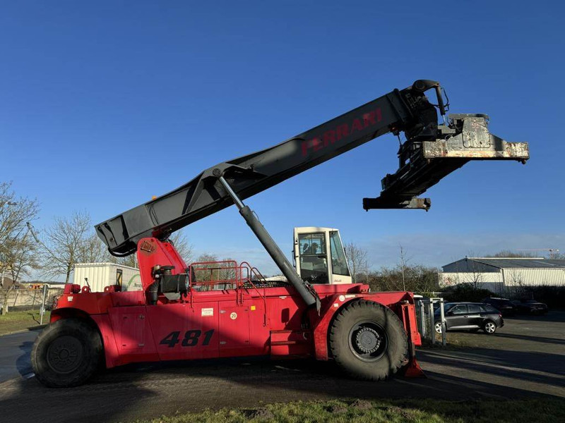 CVS Ferrari F481 - Dizalica za kontejnere: slika 2 CVS Ferrari F481 - Dizalica za kontejnere: slika 2