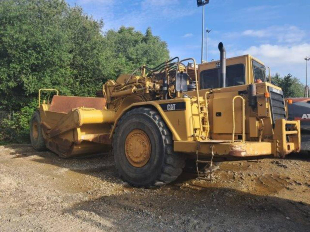 CAT 621F - Strugač: slika 2 CAT 621F - Strugač: slika 2